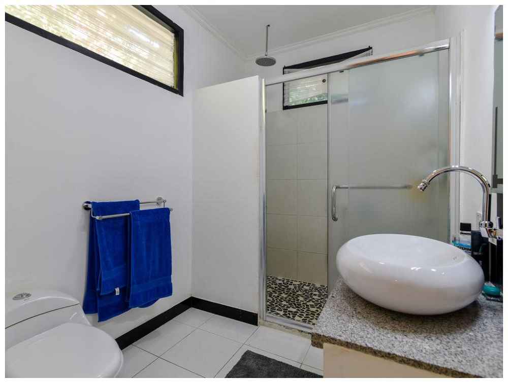 Villa Anggrek Rental Bathroom One