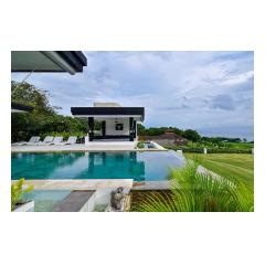 Overflow Pool - Palm Living Bali Long Term Villa Rentals