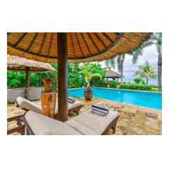 Sunbeds Terrace - Bali Villa Building and Development - Palm Living Bali