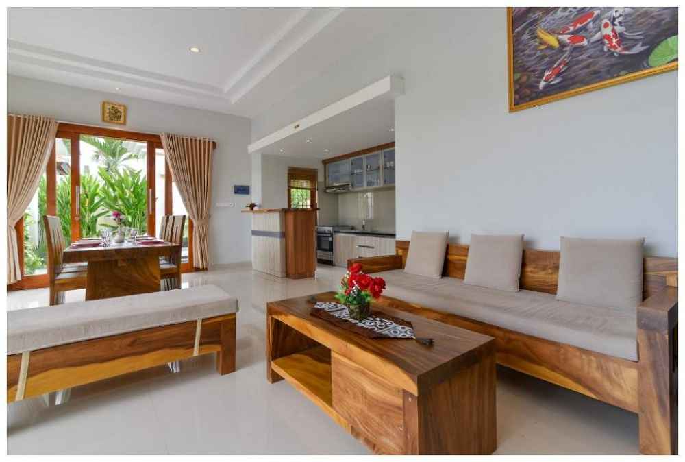 Banyu Riris Rental Living Room
