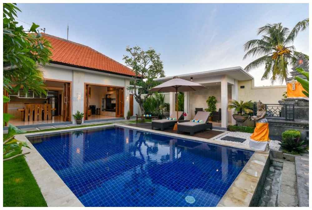 Banyu Riris Rental Villa Pool