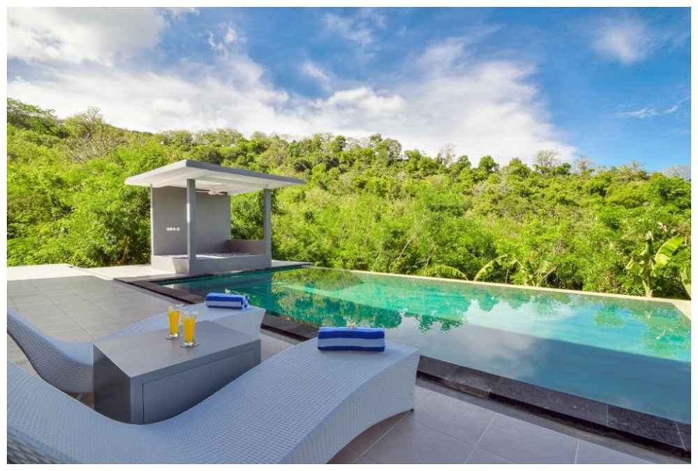 Coco Rental Villa Pool And Gazebo