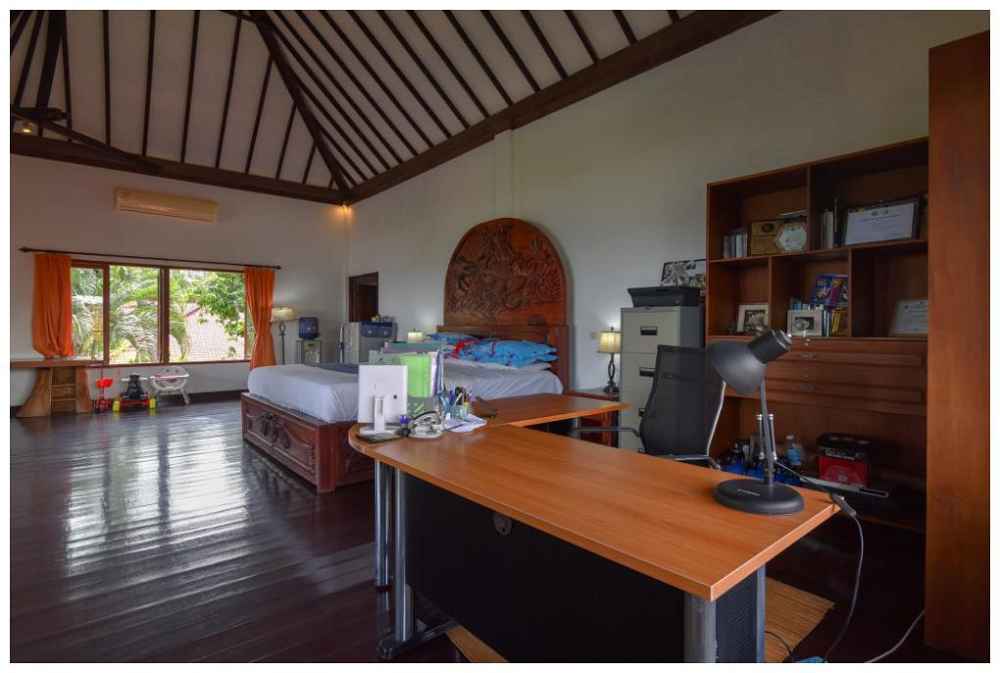 Singkenken Bali Villa Office Area