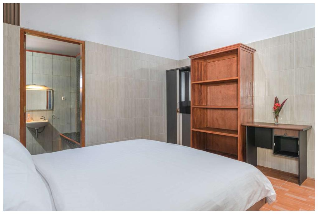 Villa Alera Bed Bath Room10