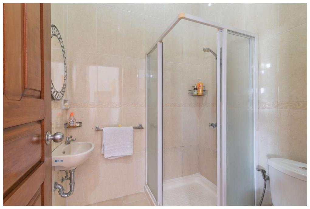Villa Alera Bed Bath Room13