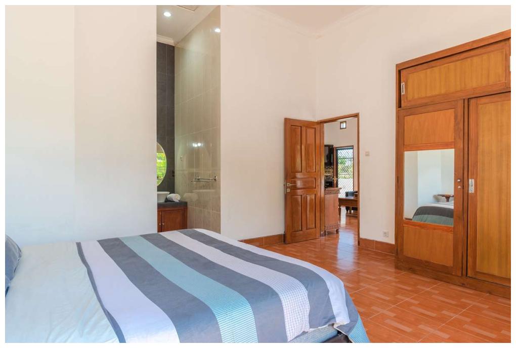 Villa Alera Bed Bath Room5