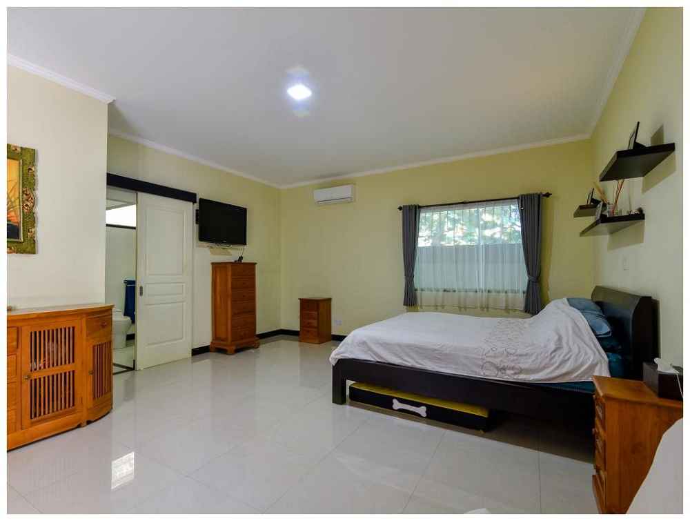 Villa Anggrek Rental Bedroom One 2