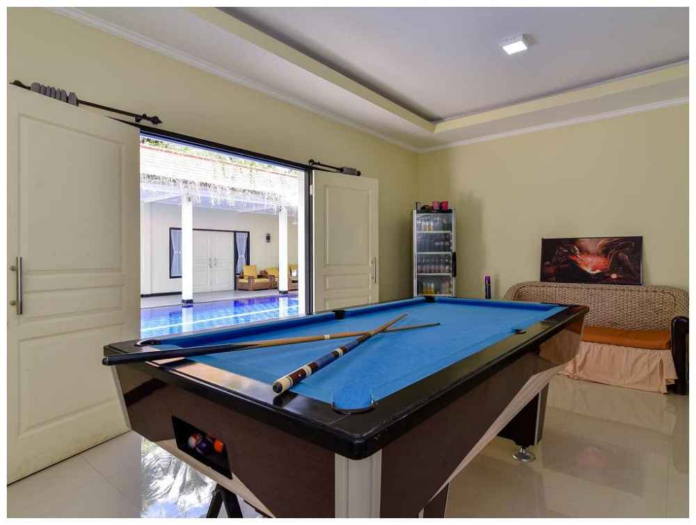 Villa Anggrek Rental Billiards One