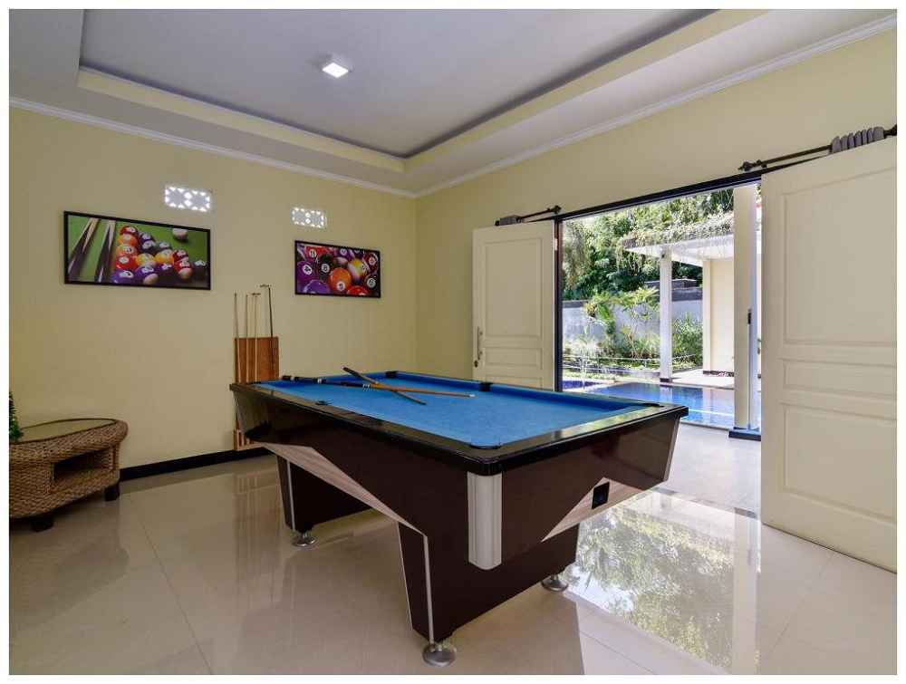 Villa Anggrek Rental Billiards Two