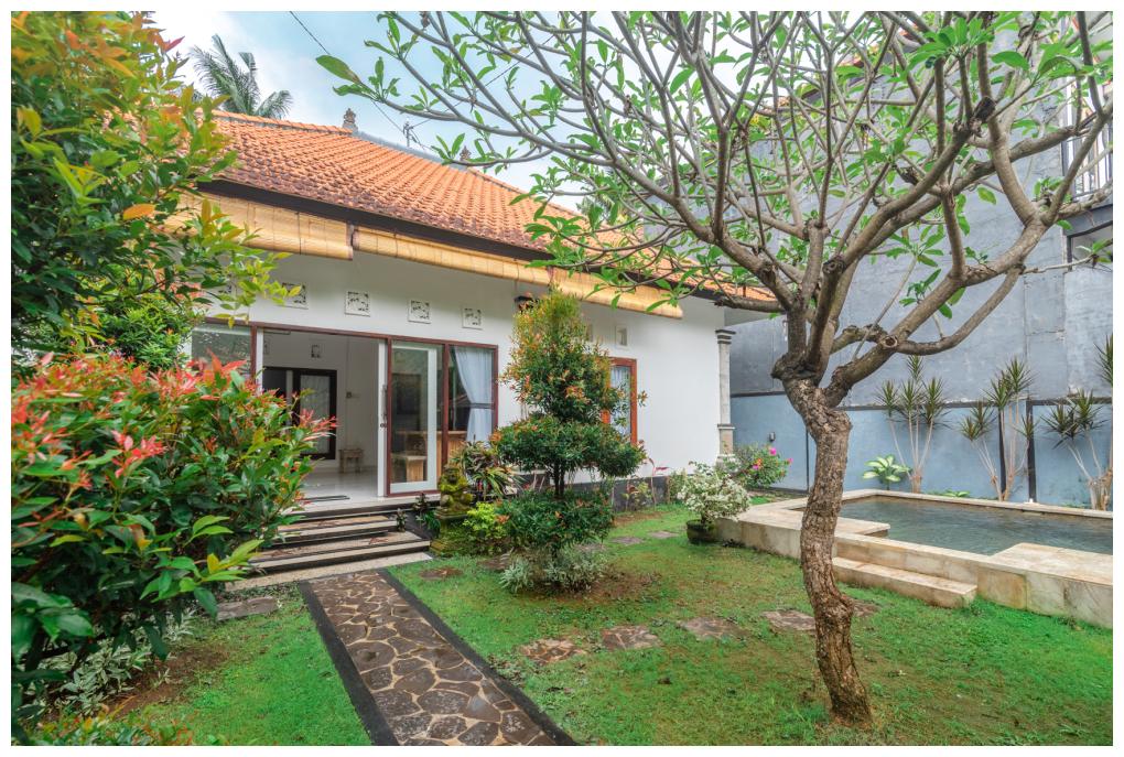 Villa Gunvia Rental Garden View