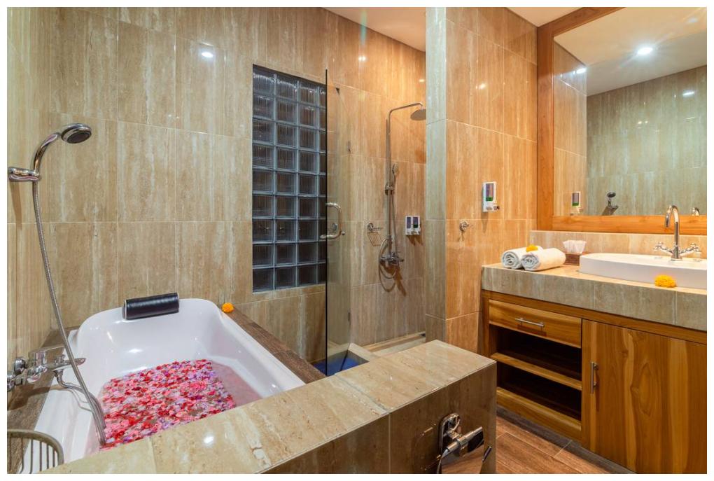 Villa Mozart Rental Bathroom View