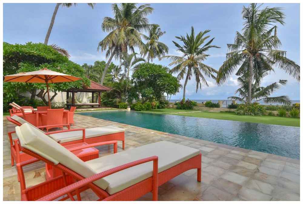 Villa Singkenken Bali Sunbeds Pool