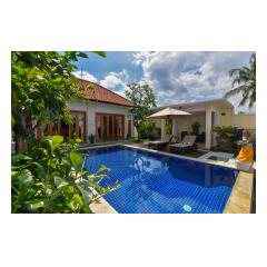 Sunbeds And Pool - Palm Living Bali Long Term Villa Rentals