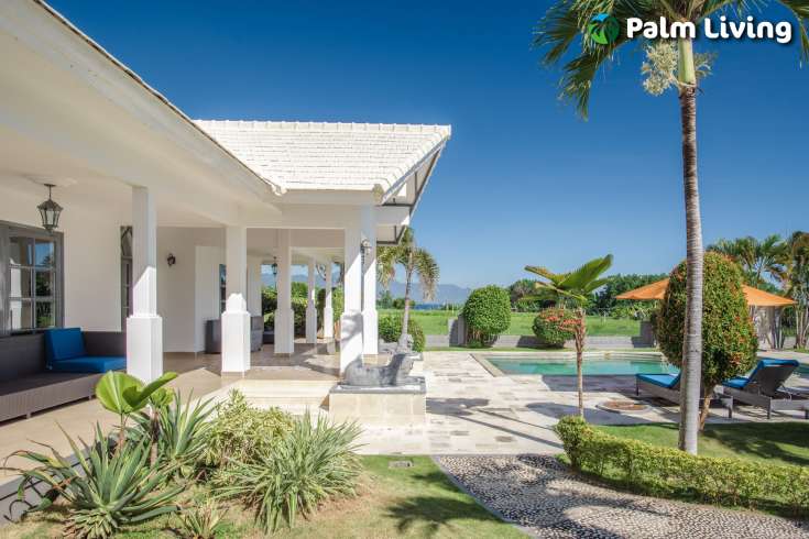 Villa for Sale with Stunning Views