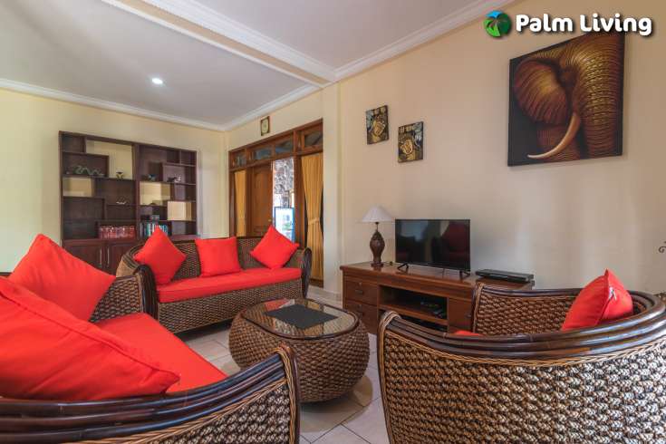 Serene Lovina Villa with Bungalow