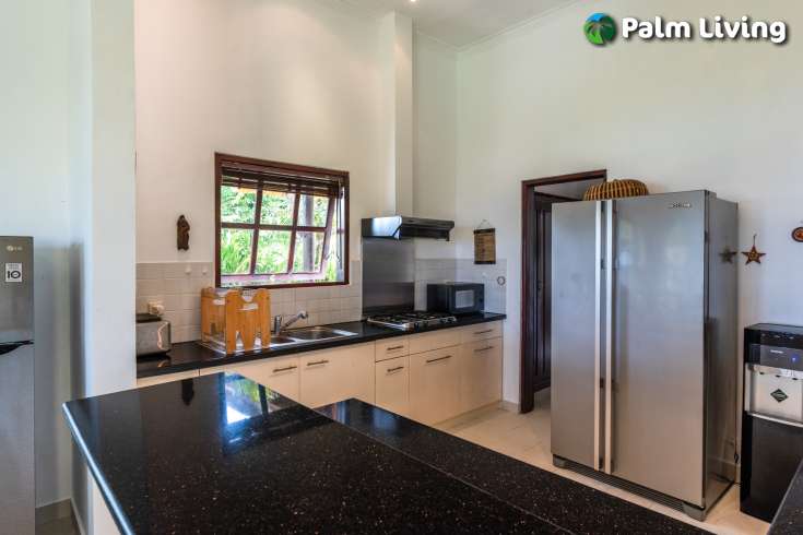 Beautiful Five Bedrooms Beachfront Villa