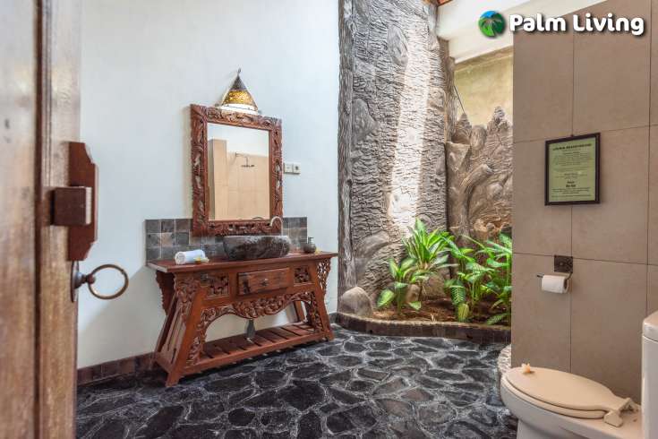 Stunning Villa for sale in Lovina