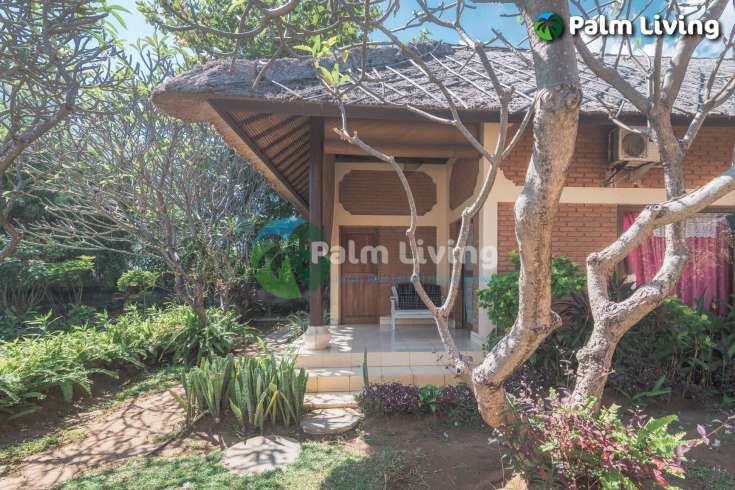 Rare Beachfront Villa in Dencarik