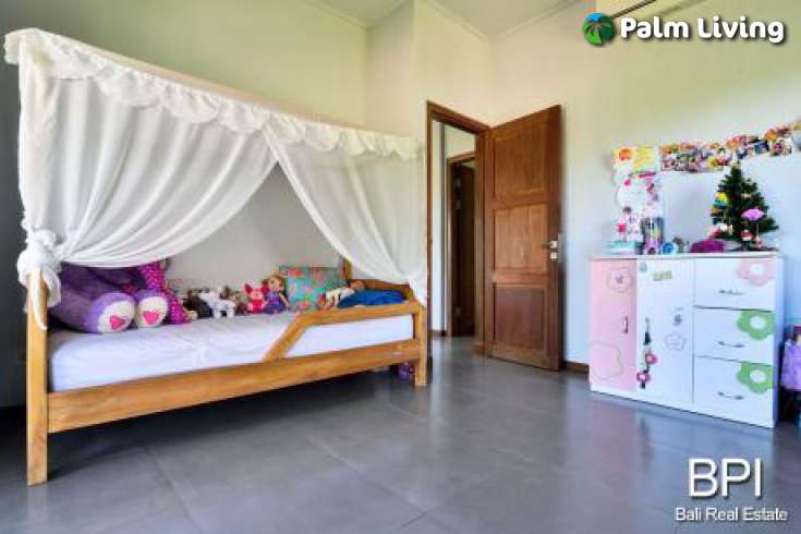 Freehold Hotel In Lovina For Sale
