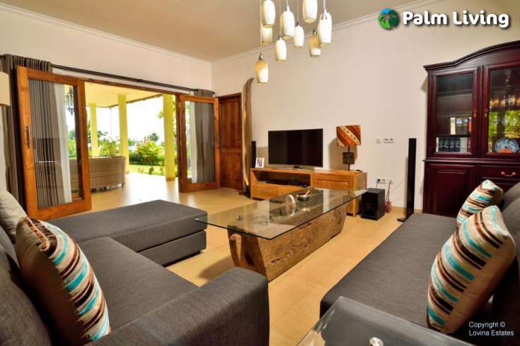 Large Villa In Rice Paddies