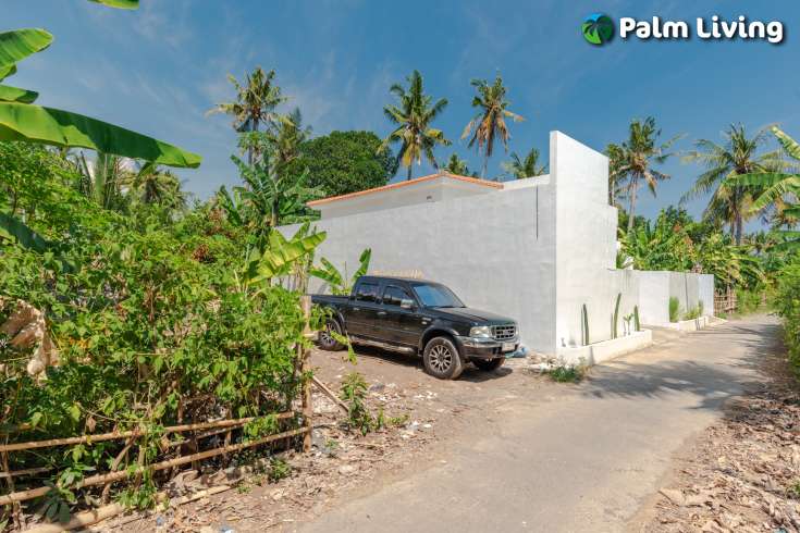 Two Private Villa with Spacious Landplot