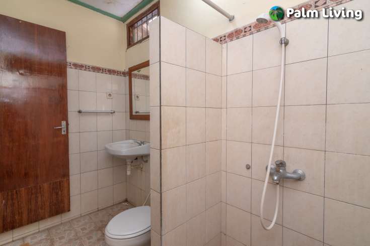 Beachfront Cottages in Lovina For Sale