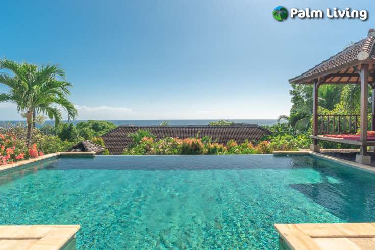 Serene Villa overlooking to the Ocean