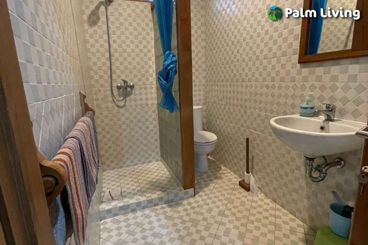 Freehold Alluring House in Kalibukbuk