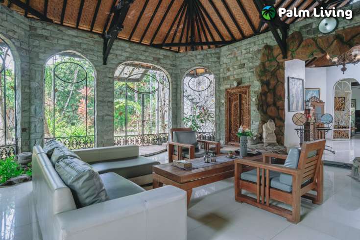 Spacious Garden Villa for Sale