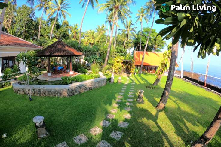 Secluded Seafront 3 Villa Estate