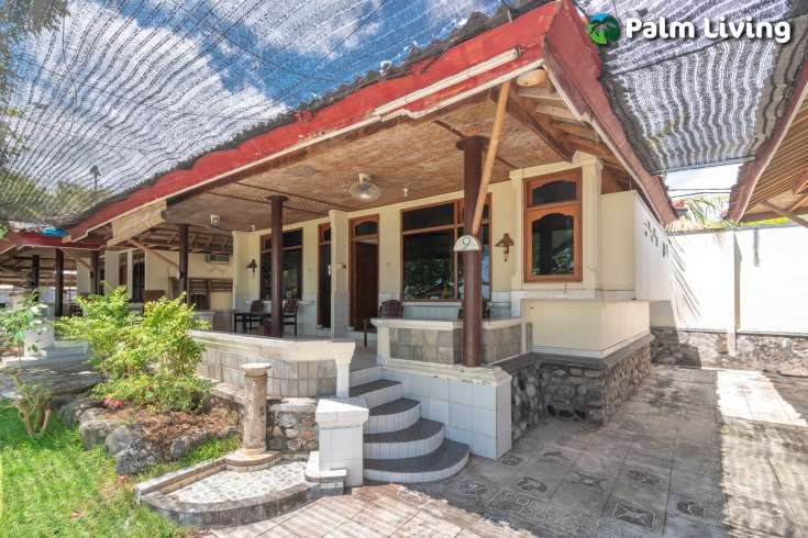 Beachfront Cottages in Lovina For Sale