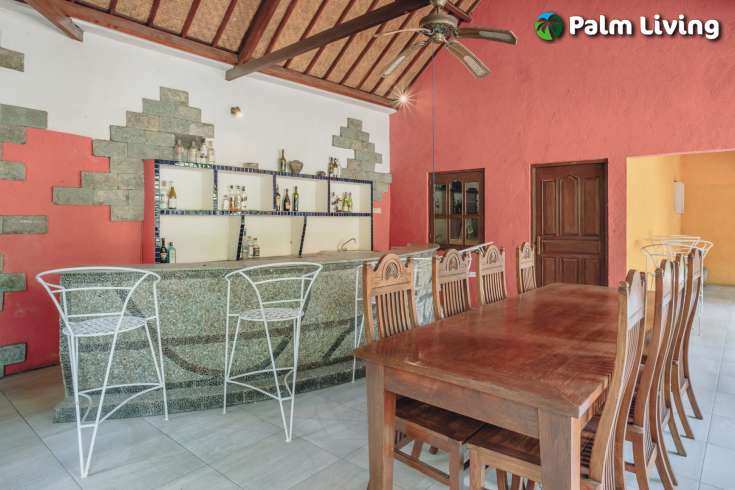 Spacious Garden Villa for Sale