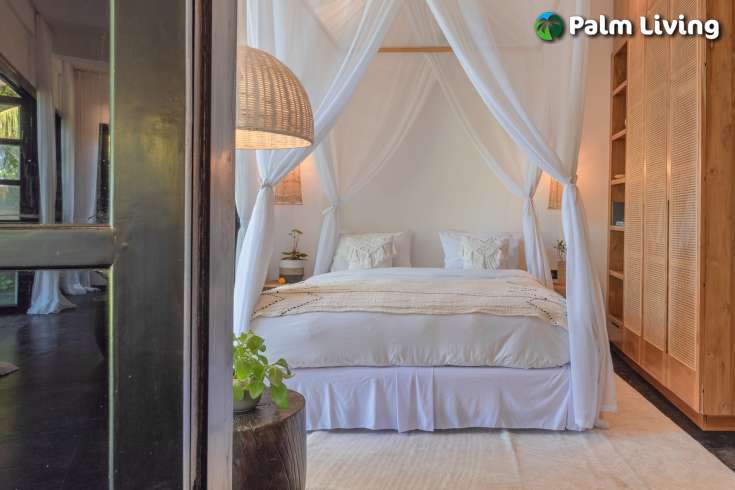 Absolute Beachfront Villa - Center Lovina