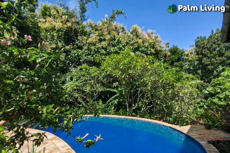 Two Bedroom Hillside Villa with Garden