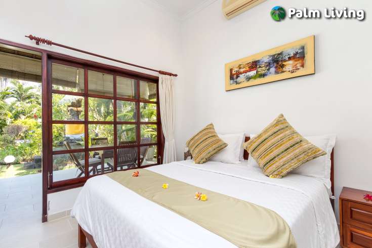 Beachfront Villa with Guest House