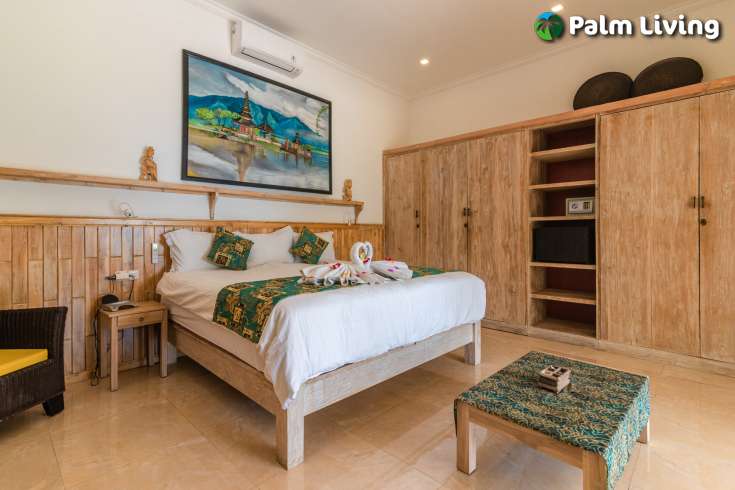 Beachfront villa with two joglo for sale