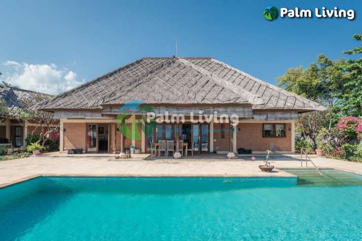 Charming Beachfront Close to Lovina