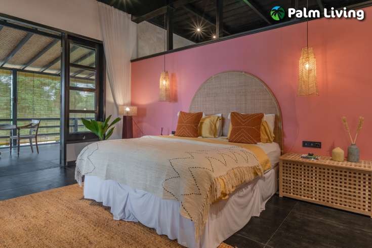 Absolute Beachfront Villa - Center Lovina