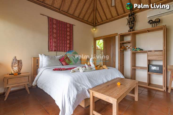 Guesthouse for Sale in Rice Fields