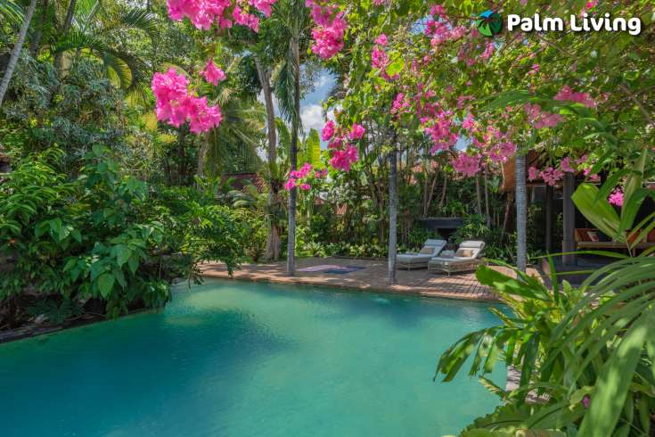 Absolute Beachfront Villa - Center Lovina