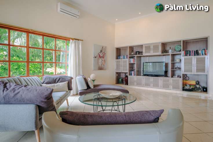 Villa on the Beach with Guest House