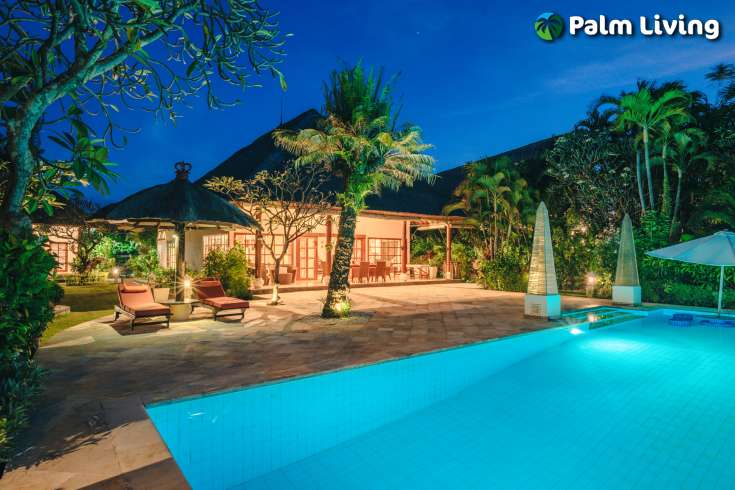 Villa on the Beach with Guest House