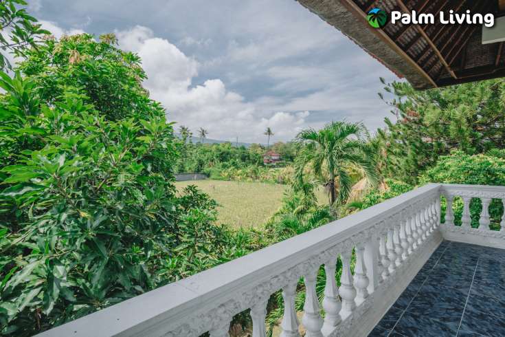 Spacious Garden Villa for Sale