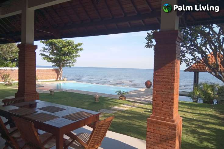 Beautiful Beachfront Villa for Sale