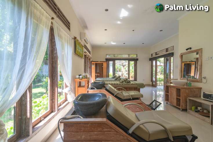 Small Resort with Private Villa For Sale