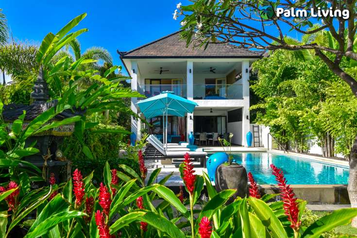 Beachfront Villa  In Pemaron For Sale