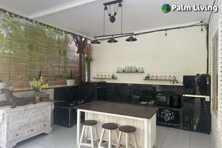 Charming Retreat in Central Lovina