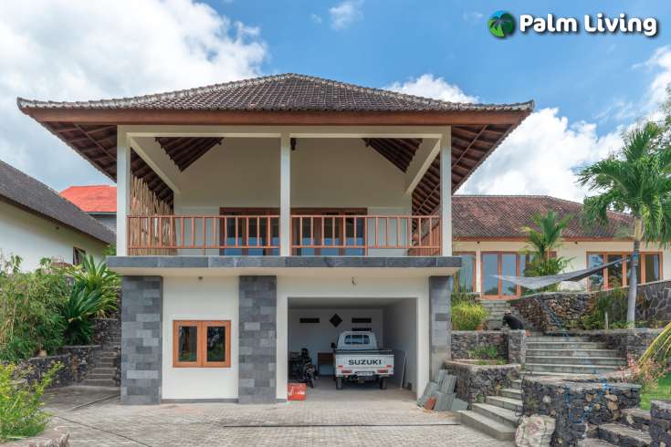 Spacious Villa with Ocean View in Bukti