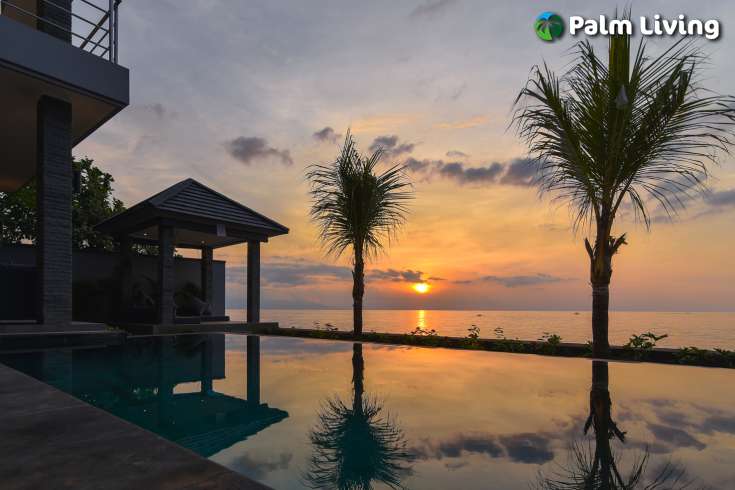 Beachfront  Villa Nearby Lovina