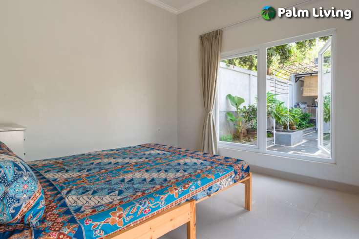 Cozy Two Bedroom House with Pool